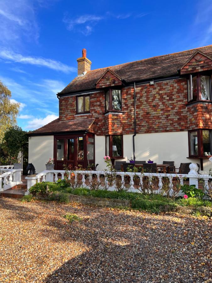 Reynolds Farm Guesthouse Canterbury Exteriör bild